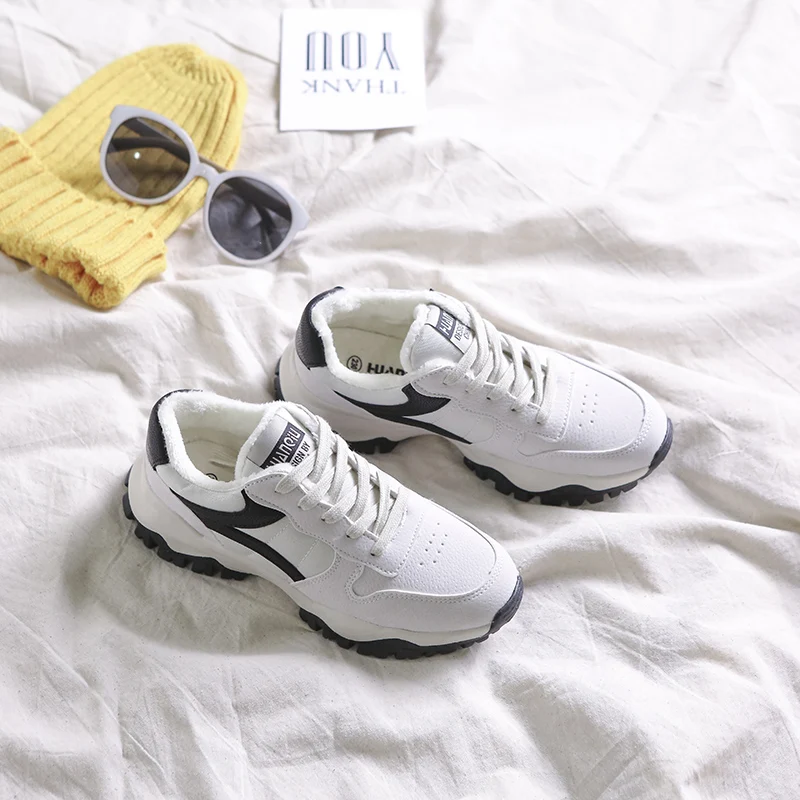 

women fur sneakers with Fleece autumn winter 2018 new warm shoes plush inside lace up thick bottom black beige khaki 35-39