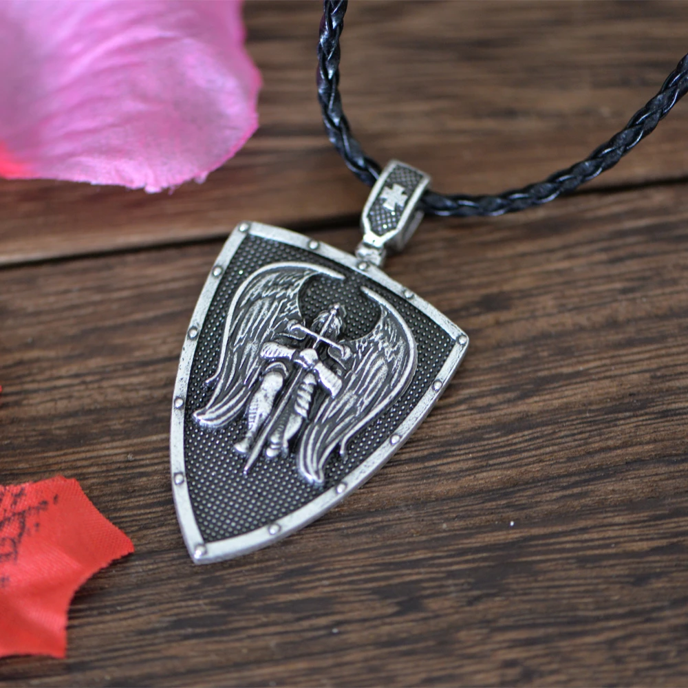 Langhong 1 個聖ミカネックレス私保護ネックレス聖剣祈り宗教ネックレス Pendant Necklaces Aliexpress