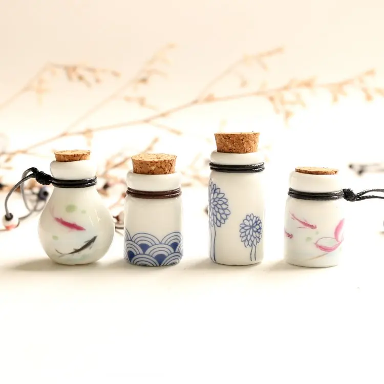100pcs/lot Empty ceramic Perfume Bottle In Refillable China Style Essential Oil Container 100% By Hand Made Necklace for Girls