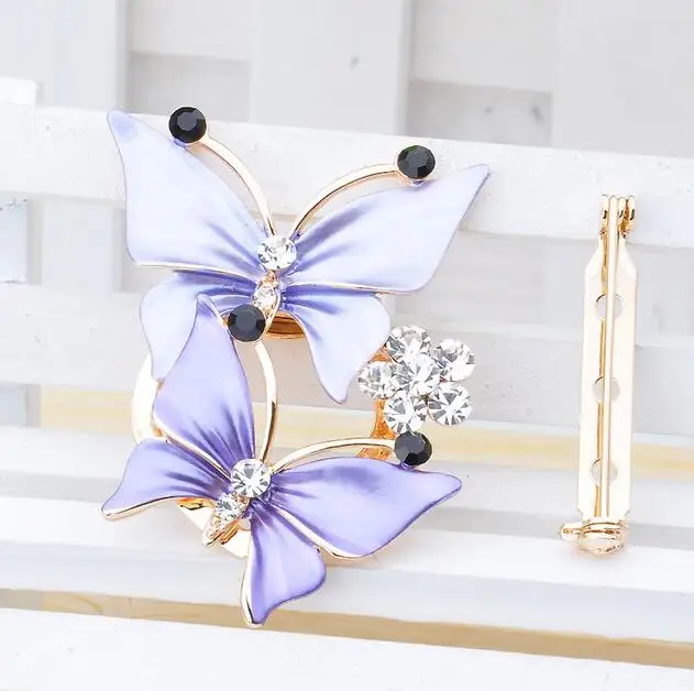 

Hot Scarf Buckle Butterfly Brooches Dowager Deduction Scarves New Wedding Luxury Jewelry Crystal Studded Corsage Dual Purpose