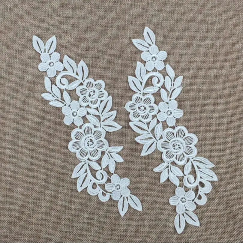 

1 Pair/2 Pieces White Black Lace Applique for Garment Accessories DIY Craft 25*6cm