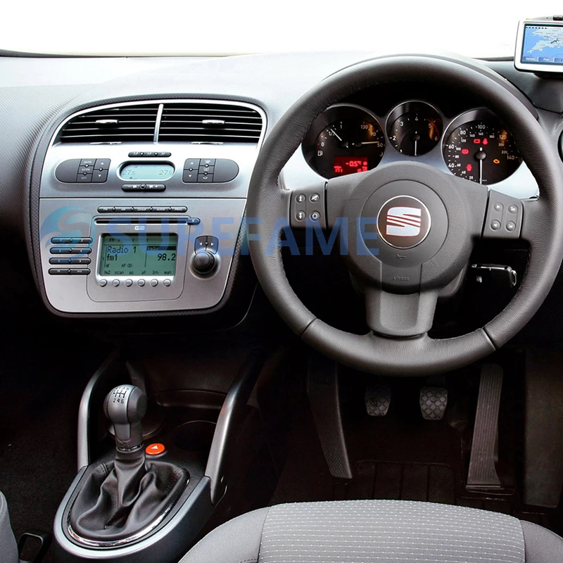 SE002 SEAT ALTEA 2DIN RHD dashboard