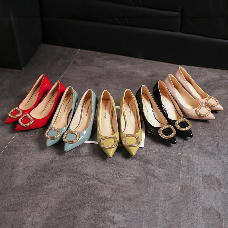 Новое поступление; офисные женские туфли из органической кожи; модельные туфли ярких цветов на высоком каблуке; женские туфли-лодочки из лакированной кожи; водонепроницаемые Мокасины с острым носком; 6870