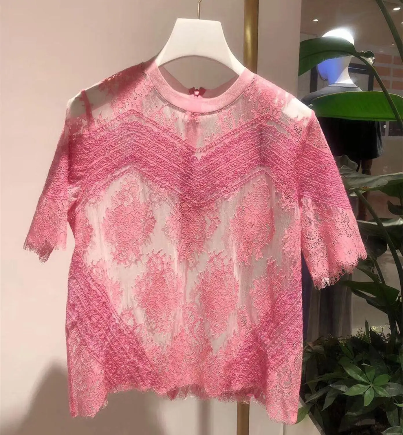 

High quality women's lace blouses 2019 summer brand new design short sleeves Shirts A380