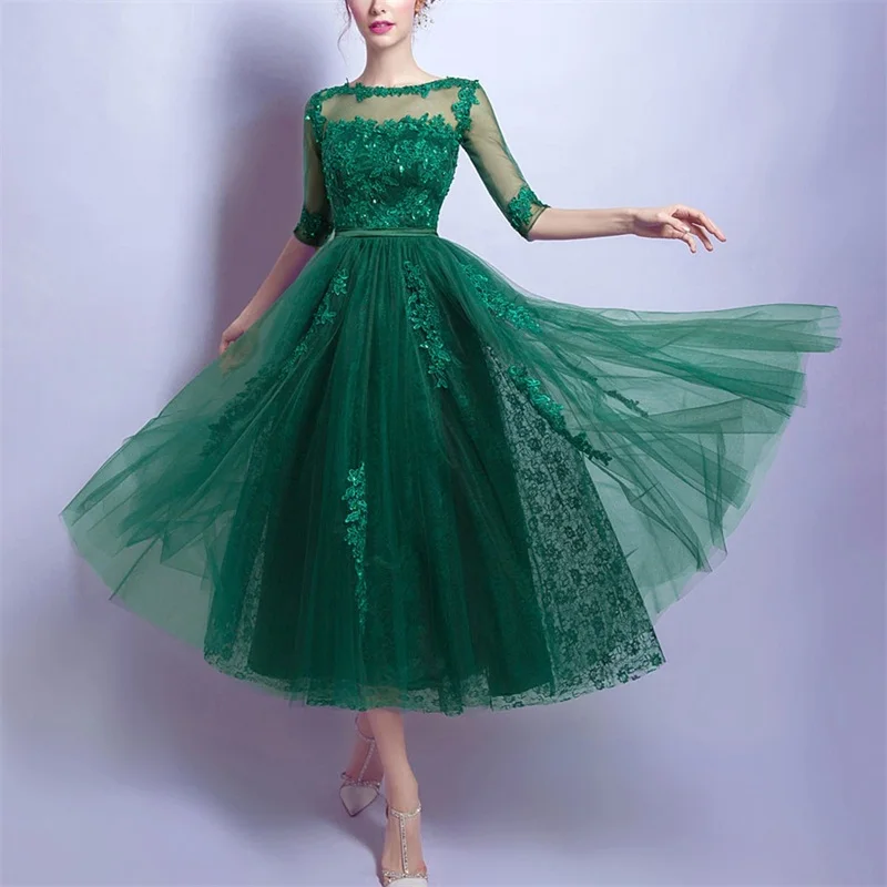 

New Arrival Evening Dresses with Appliques Glamorous Half Sleeve Bride Gown Ball Prom Party Homecoming/Graduation Formal Dress
