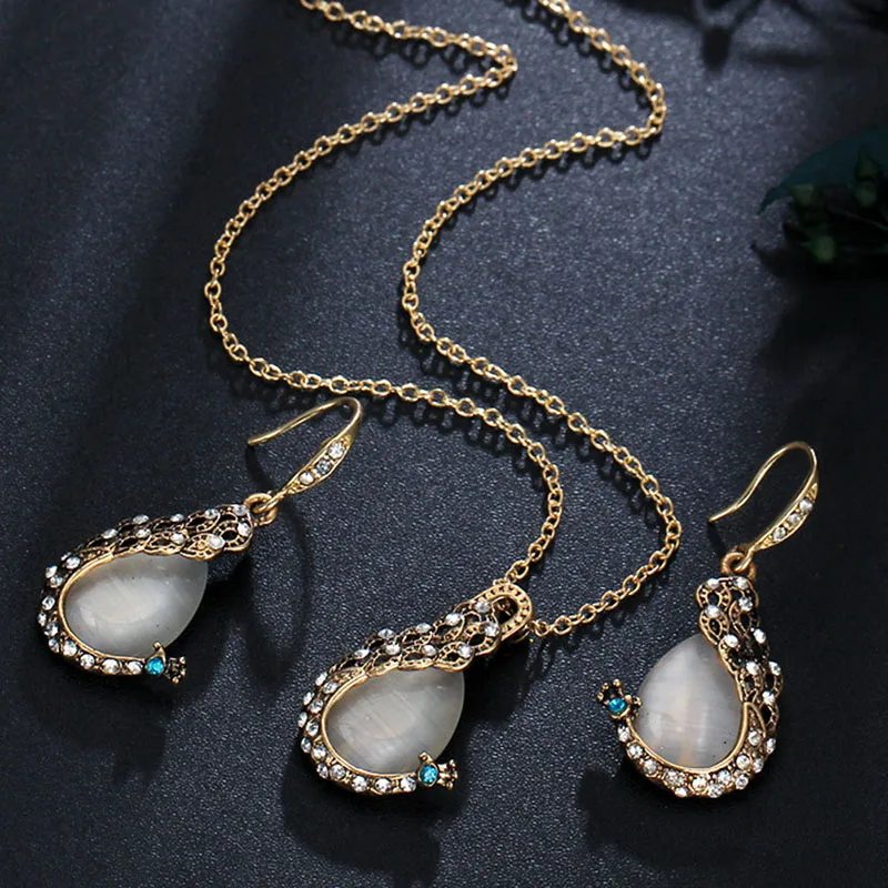 Crystal Circle Opal Peacock Necklace Earrings Set For Women Peacocks Drop Elegant Jewelry Sets Gift