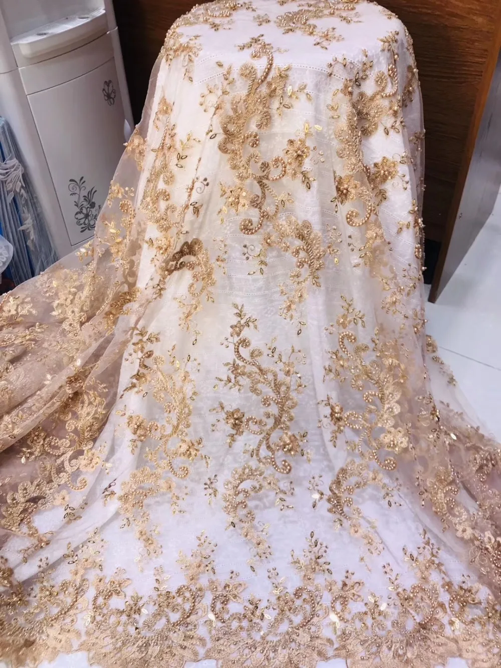 

New Fashion Beaded Embroidery Lace Wedding Dress Fabric Nigerian Textile African Trimming Lace 5Yards/ lot