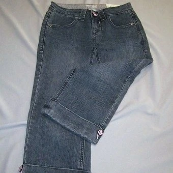 SO JEAN CAPRIS WITH PINK ACCENTS CUTE SIZE 0 NEW
