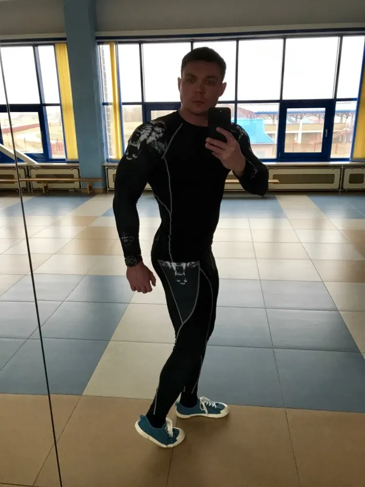 Спортивный костюм мужской костюм для тренажерного зала для бега сжатый MMA Набор для фитнес-тренировок шорты Кроссфит + футболка с коротким