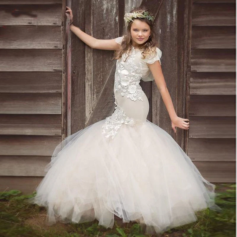 2017 New Mermaid Flower Girls Dress For Weddings Lace Appliques Tulle Sleeveless Pageant Gowns Party First 2017 New Mermaid Flower Girls Dress For Weddings Lace Appliques Tulle Sleeveless Pageant Gowns Party First