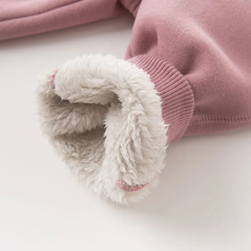 DB6532_0024_6Y3A7380