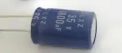 Электролитический конденсатор 35 В 1800 мкФ конденсатор