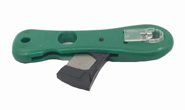 BC-P039-sealant cartridge cutter