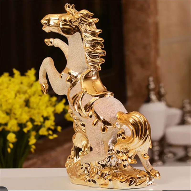 Золотые фигурки лошадей, статуя животных, Художественная Скульптура, керамические изделия, украшение дома, аксессуары для гостиной R564