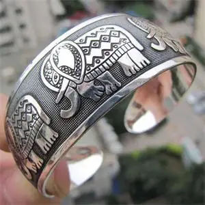 

New Vintage Elephant Tibetan Tibet Silver Plated Bracelets Charming Elegant Round Metal Cuff Bangles Women Jewelry