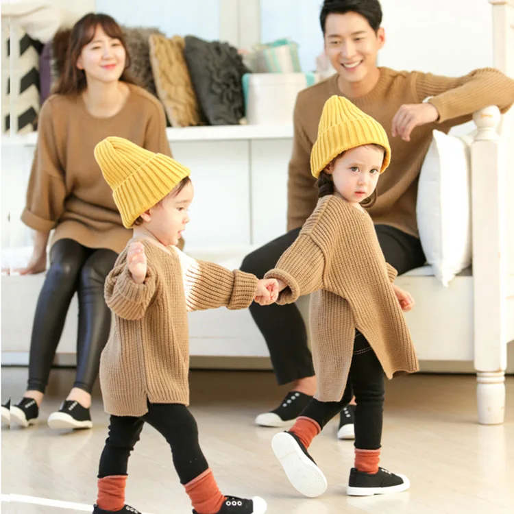 

Family Look Family Sweater for girls Long Sleeve Pullover Coat Matching Mother Daughter Dress for Girl Father Mother Son Outfits