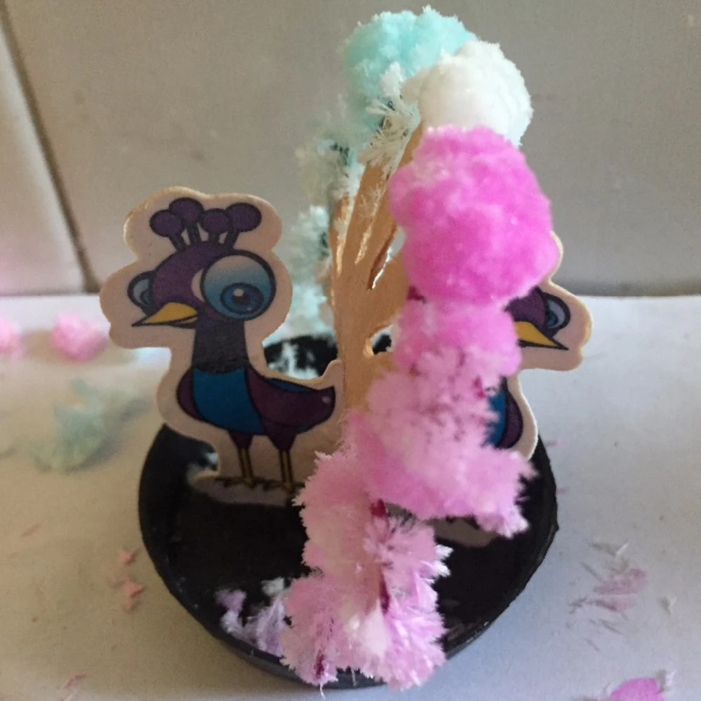 

50PCS/LOT 85mm H Multicolor Paper Growing Mystic Peacock Tree Magic Flamingo Christmas Trees Kids Science Discovery Toys Novelty