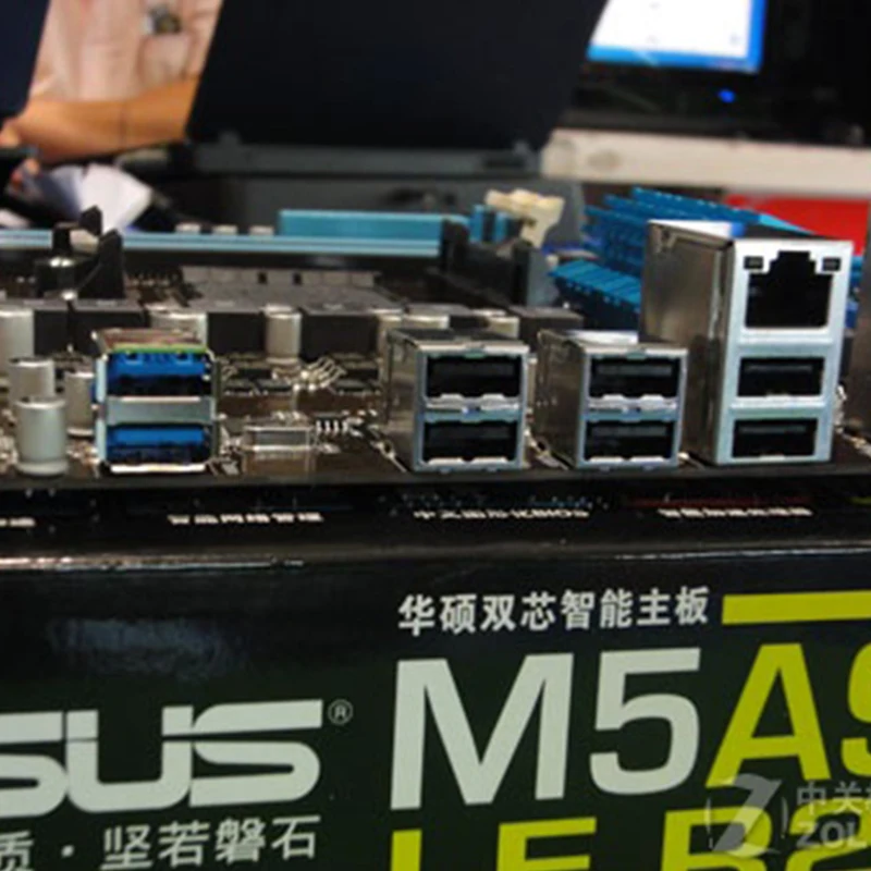 Материнская плата ASUS M5A97 LE R2.0 разъем AM3+ DDR3 32 ГБ для AMD 970 M5A97 LE R2.0 настольная системная плата SATA III используется