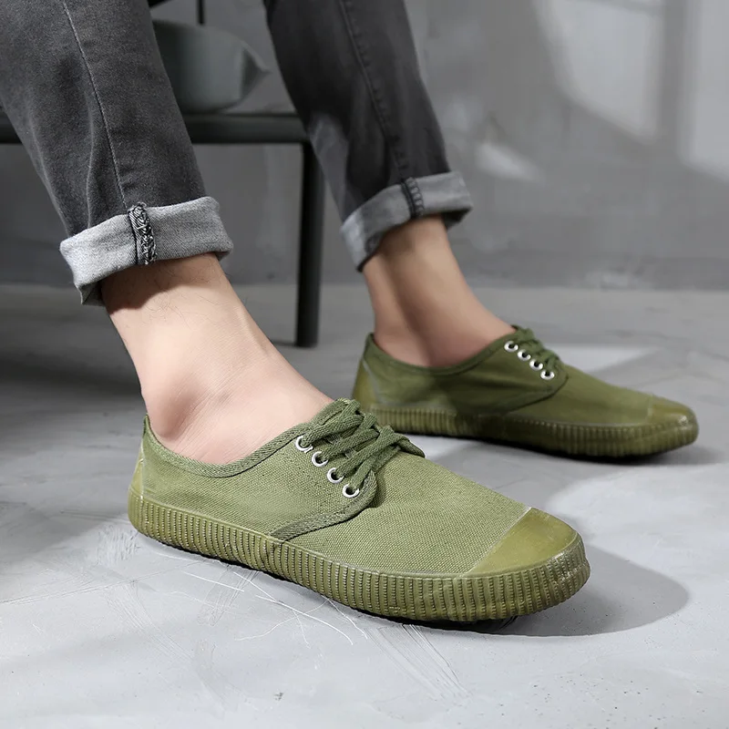 

The new military green shoes are wear-resistant and practical CW020-1-8