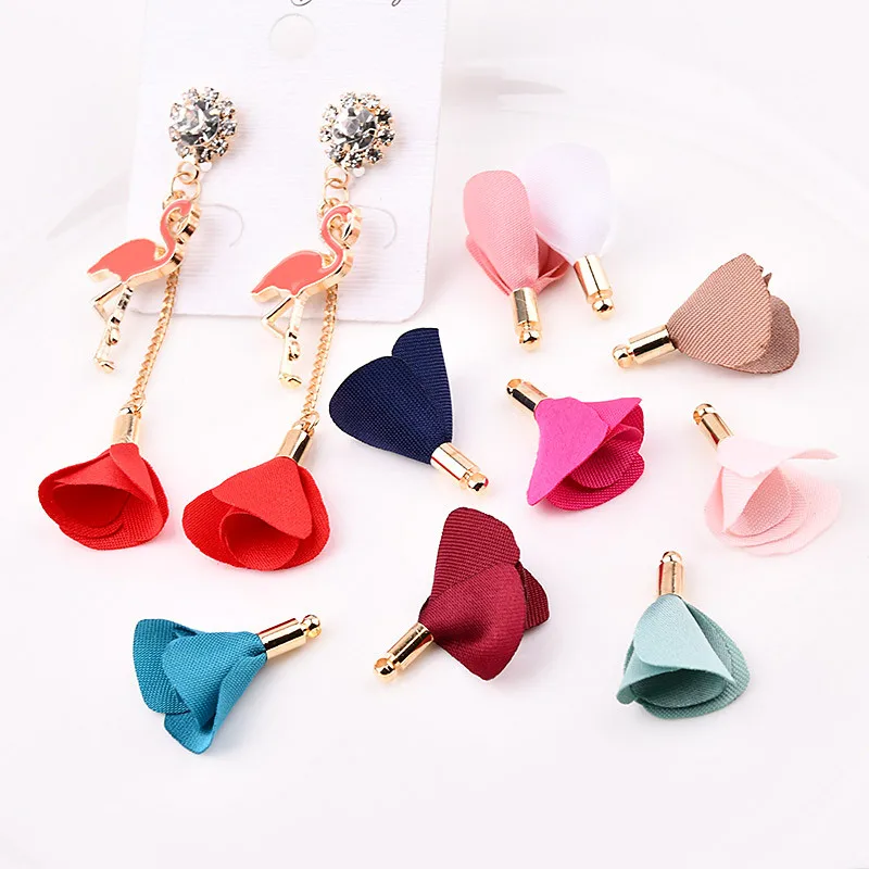 Newest 100PCs 21*15MM Silk Fabric Rose Flowers Tassel Charms Girls