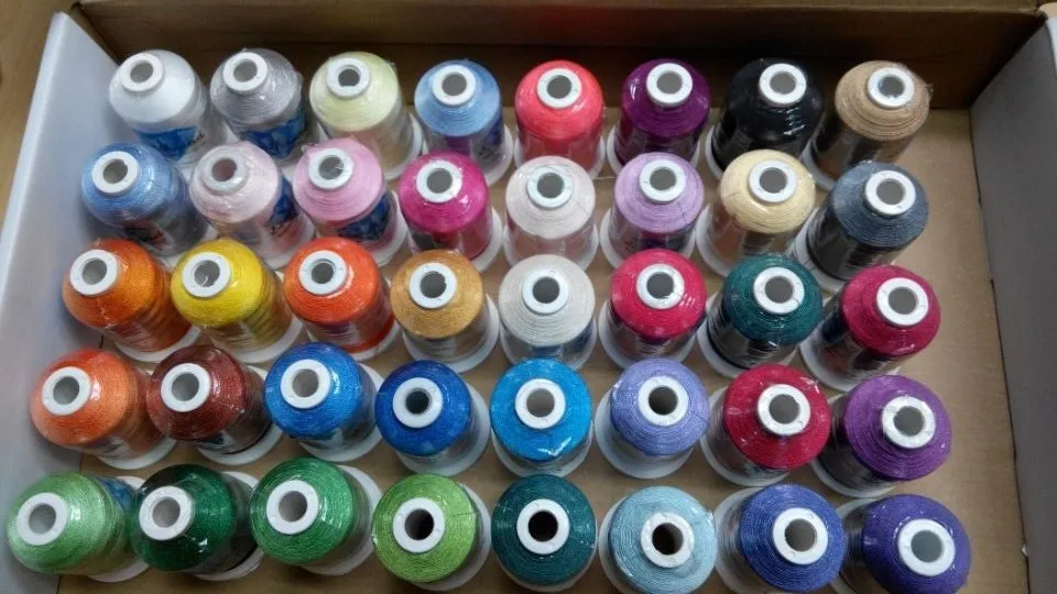 Популярная цветная нить для вышивки Brother 500 м/конус, 40 разных цветов в коробке, популярная система нитей для вышивки Simthread