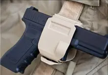 CP models holster Fit Well For GLOCK 17/19/22/23 Tactical Airsoft Paintball Hunting Shooting Roto Right-Handed Gun Clip Holster