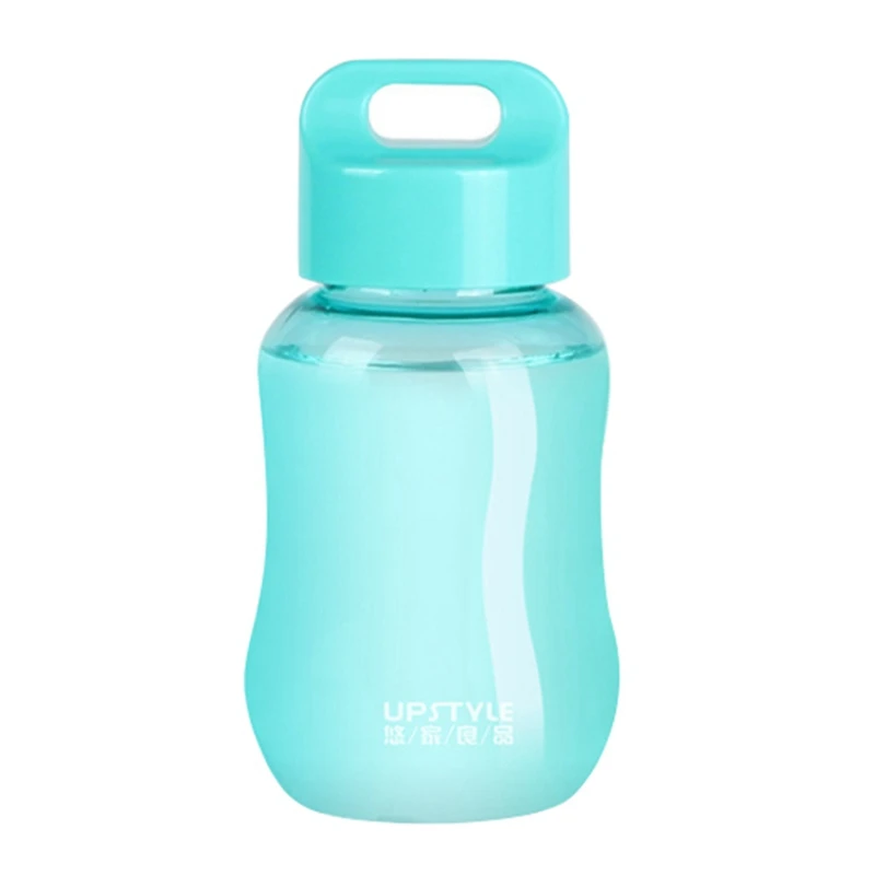 Мультяшные портативные бутылки для воды мини ученики женские милые бутылки для воды пластиковые чашки с веревочной ручкой туристические бутылки лимонный сок чайник - Цвет: Transparent blue