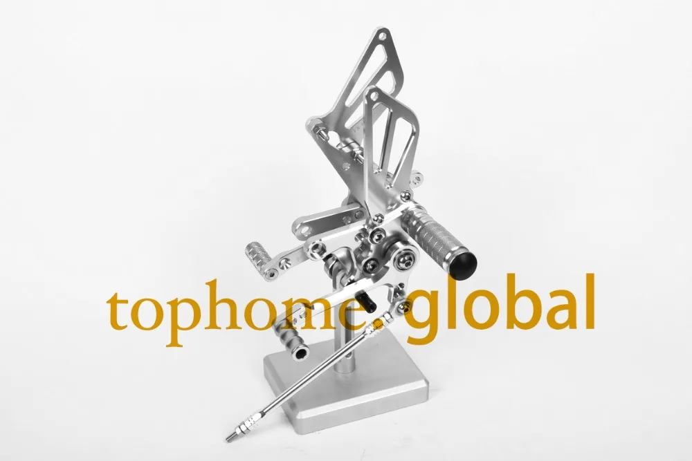 

Free Shipping Motorcycle Silver CNC Rearsets Foot Pegs Rear Set For Suzuki GSXR600 2000-2005 2001 2002 2003 2004