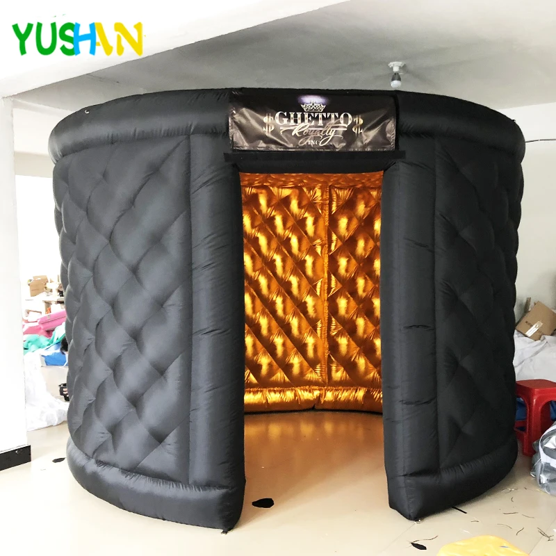 Gold Oval Photo booth 03