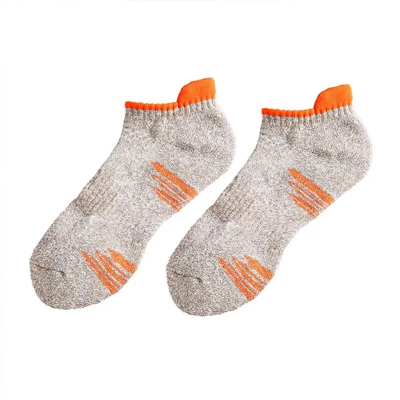 

1 Pair Mens Sports Socks Low Cut Anti-slip Athletic Socks for Running Training (Orange)