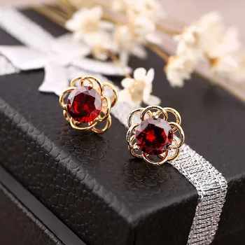 

Zinc Alloy Earring High Quality Hollow Red Crystal Flower Design Mini Stud Earring For Girl Pretty Wedding Accessory