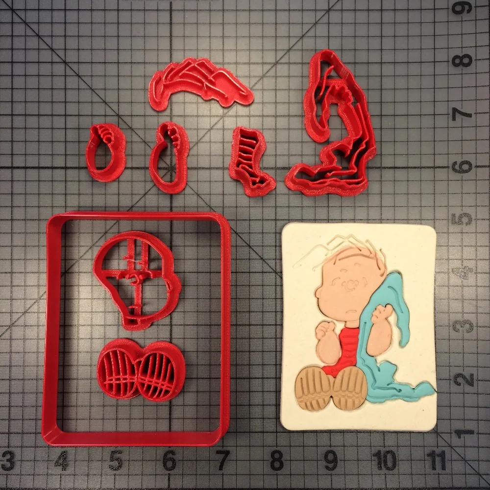 Charlie-Brown-Linus-100-Cookie-Cutter-Set-Cartoon-Character-418-Cookie-Cutter-Set