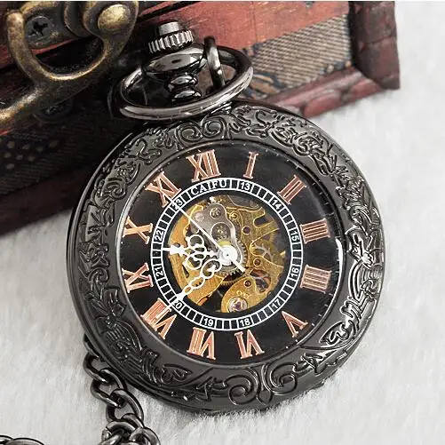 

Antique Black Skull Handpiece Roman Numerals Mechanical Pocket Watch Vintage Steampunk Manual Winding Men's Watch with Chain