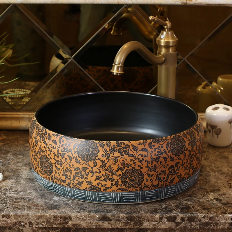 Jingdezhen Ceramic Basin Art Balcony Circular Antique Hand-made Blue And White Toilet ceramic wash Basin bathroom sink