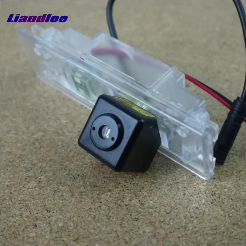 

Liandlee Car Lights Refitting Accessories For BMW 6 M6 E63 E63N E64 E64N Laser Light Rear-end Warning Fog Lamps Taillights