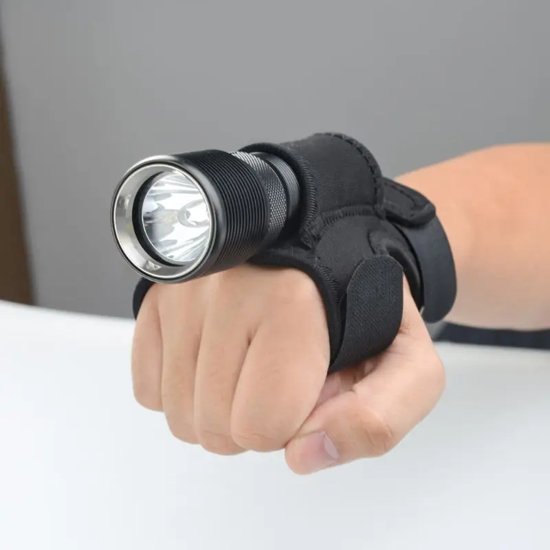 

Scuba Diving Flashlight Cree XM-L2 LED 900 Lumens 26650 Dive Torch Super Hight Light