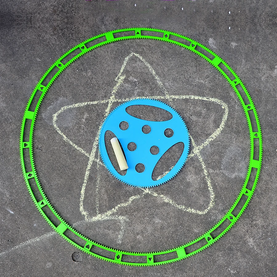 مجموعة ألعاب الرسم البياني الكبيرة 9 الإستنسل و 3 الطباشير الإبداعية رسم دوامة تصميم ألعاب تعليمية في الهواء الطلق للأطفال Spirograph Drawing Toy Drawingdesign Drawing Aliexpress