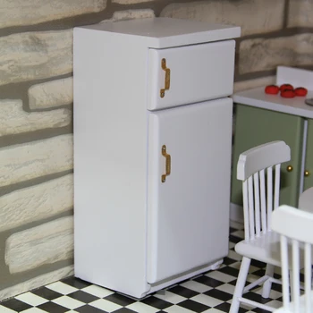 

2pcs/lot 1/12 Dollhouse Miniature Kitchen White Wooden Fridge Refrigerator Freezer for Dolls Bedroom Living Room Accs Kids Toy