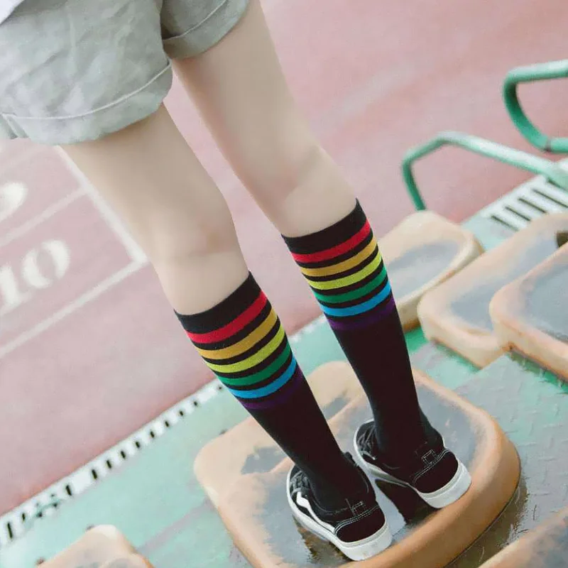 New Fashion multicolor stripes cotton sexy womens long socks Student style style party street dancing knee sock