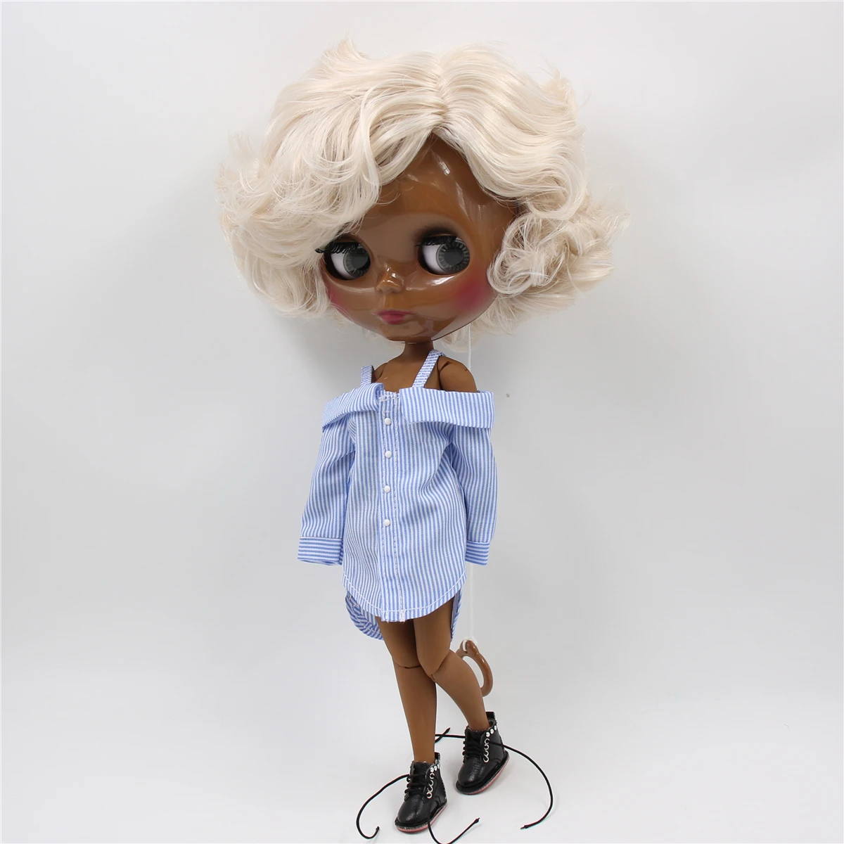 Blakely – Premium Custom Neo Blythe Doll with Multi-Color Hair, Black Skin & Shiny Cute Face 3