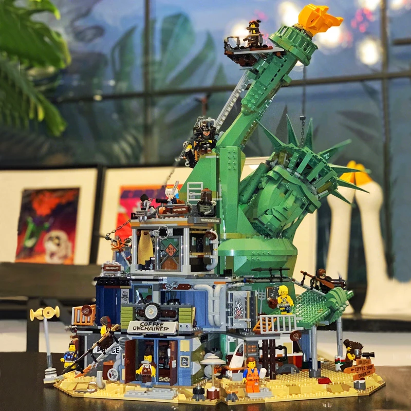 

2019 NEW 3560PCS Welcome to APOCALYPSEBURG bricks compatible with 70840 Movie 2 building blocks toys for kids boys gifts 45014