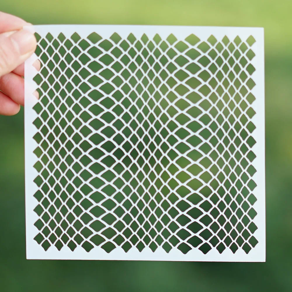 

13 cm Decorative Layering Snake Skin Stencil for DIY Scrapbooking/photo album Decorative Embossing DIY Paper Cards Crafts