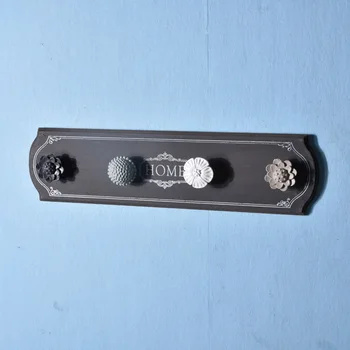 

1PC Creative Wooden Flower Hooks Children Bedroom Hangers Wall Decoration Wall Hanging Clothes Hooks NU 003