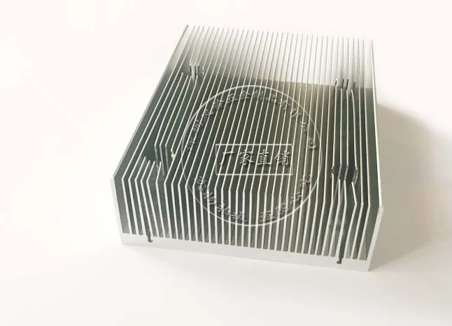 Рифар дизайнерские радиаторы отопления. Радиатор corvette c5 6. Радиатор биметаллический rifar base 350. Мощный радиатор. Радиатор охлаждения алюминиевый a125.