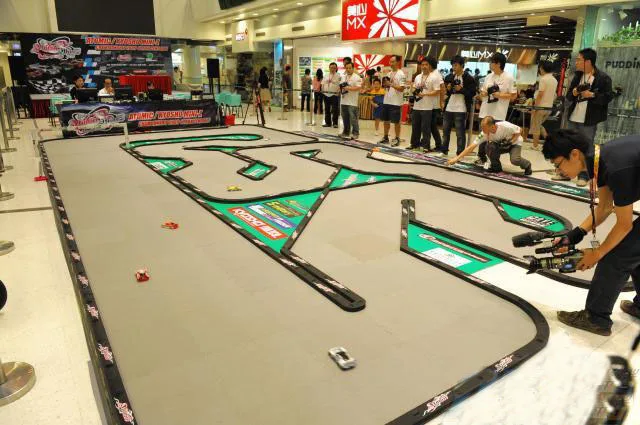 mini rc car track