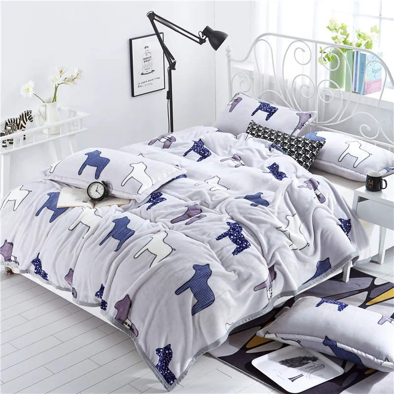 

Fashionable Home Textured Blue Cute Cartoon Pattern Of Adult Children Blanket Spring And Autumn Soft And Comfortable Blanket