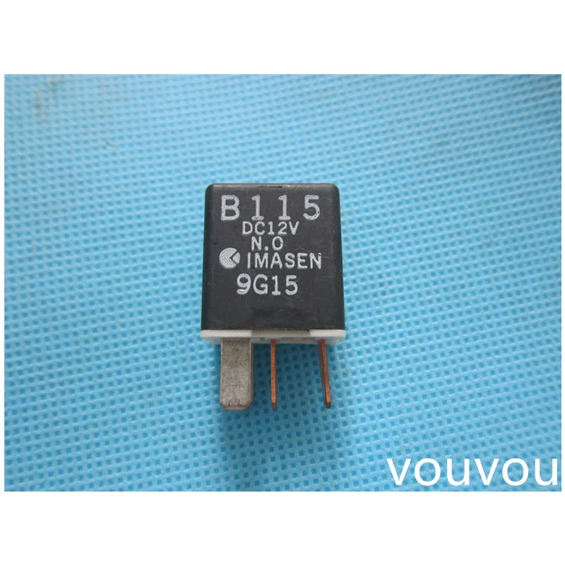 

high quality radiator fun a/c compressor blower motor head lamp horn relay B115-67-730 for mazda 6 2002-2008 RX-8 MX-5