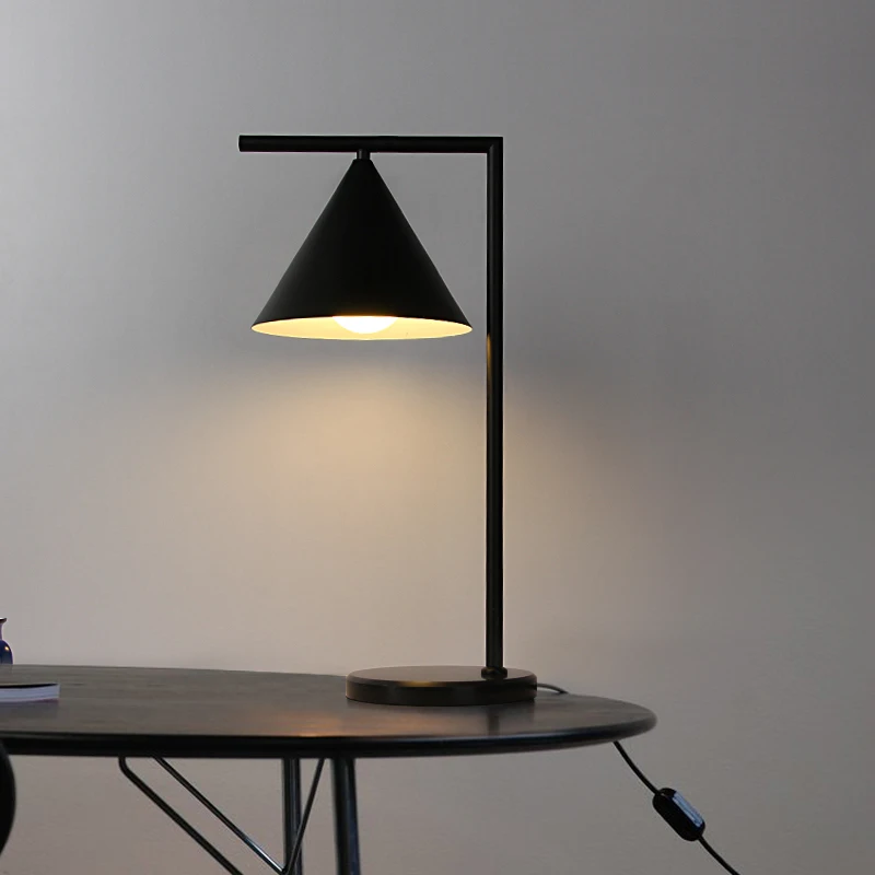 

Nordic Reading Desk Lamp LED Eye Protection Table Light Simple Study Lamp Iron Art Bedroom Light Creative Living room lamps