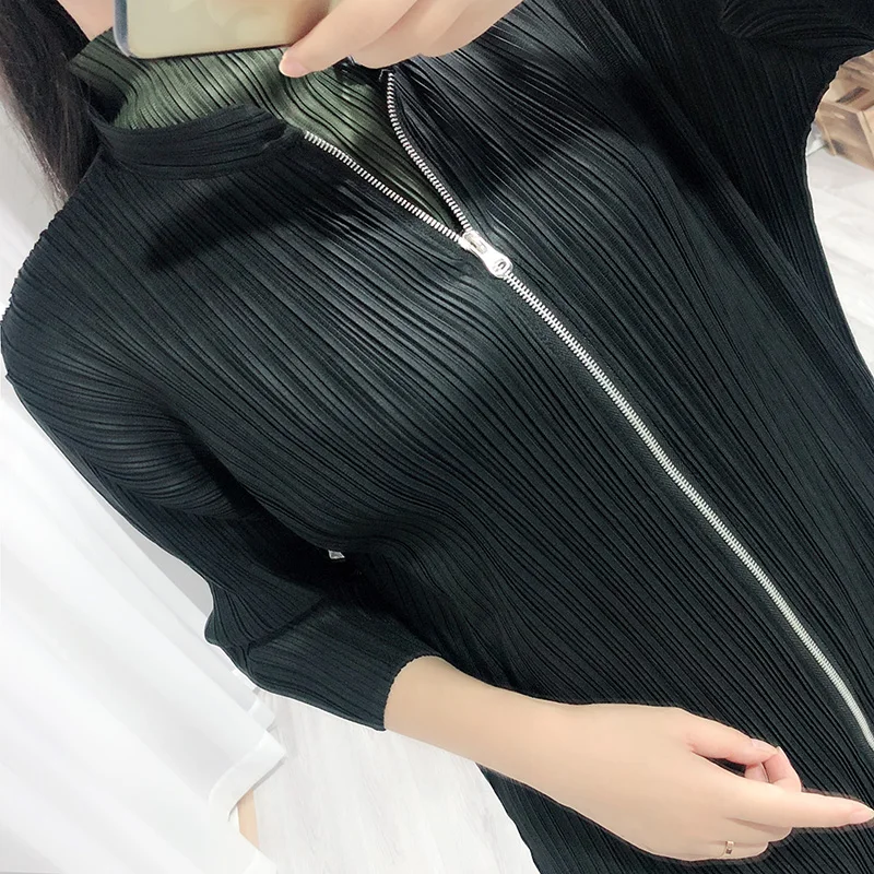 MIYAKE Fold 2019 Spring New Long Windswear Slender Zipper Large-Size TRENCH Women's European Station free shipping