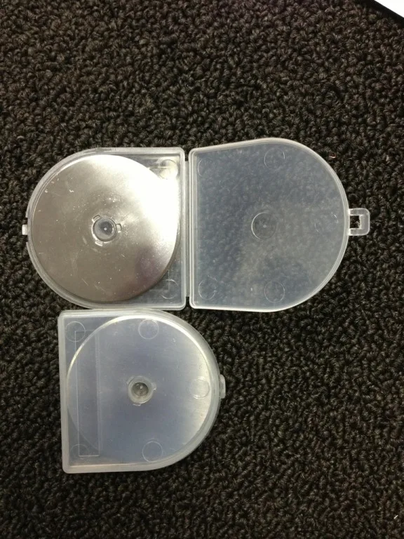 

Hot! 100pcs/lot 60MM ROTARY CUTTER BLADES fits Olfa, and more